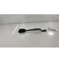 Attache ceinture avant gauche VOLKSWAGEN POLO 3