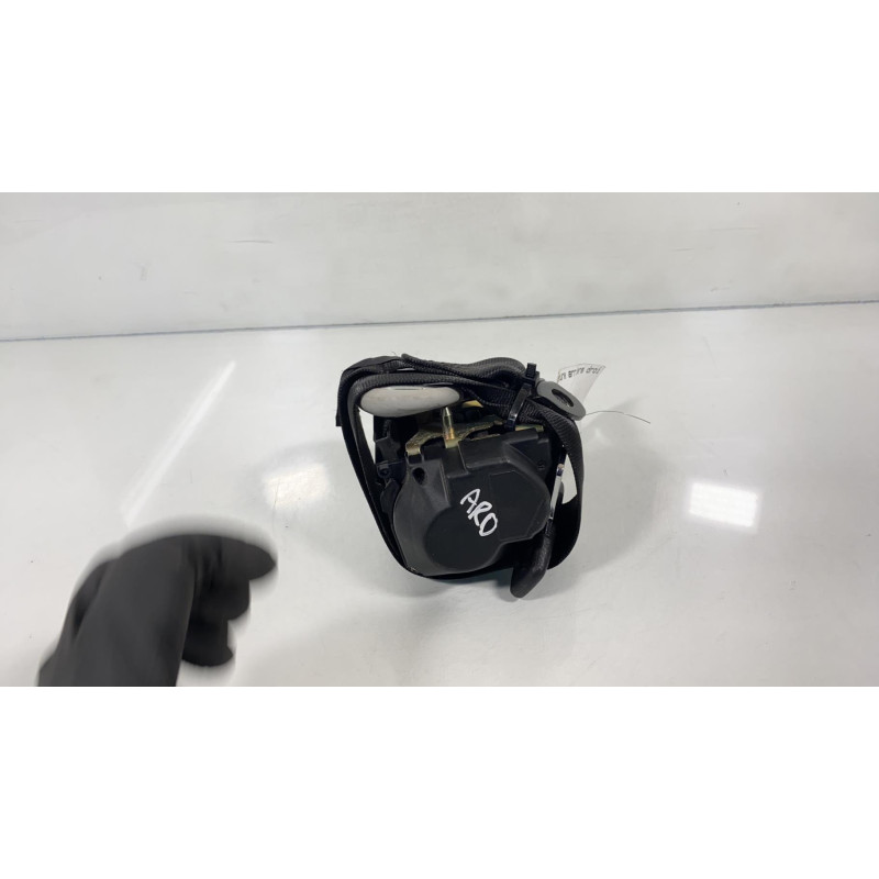 Ceinture arriere droit VOLKSWAGEN POLO 3 Photo n°1