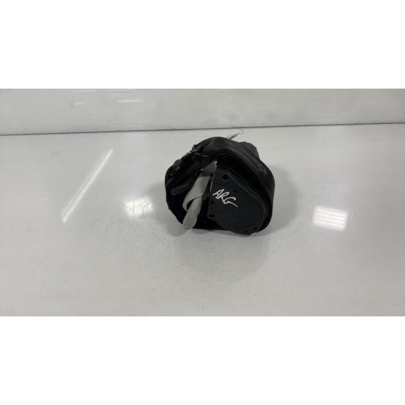 Ceinture arriere gauche VOLKSWAGEN POLO 3 Photo n°3