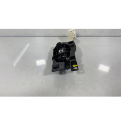 Poignee interieur arriere droit PEUGEOT 2008 1