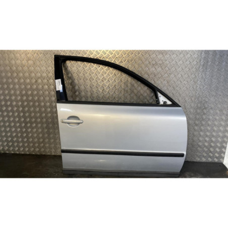 Porte avant droit VOLKSWAGEN PASSAT 4 Photo n°1