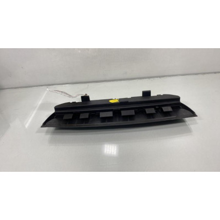 Feu arriere stop central VOLKSWAGEN PASSAT 4