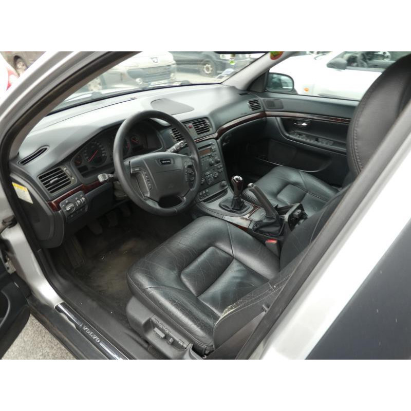 Traverse superieure VOLVO S 80 1 Photo n°7