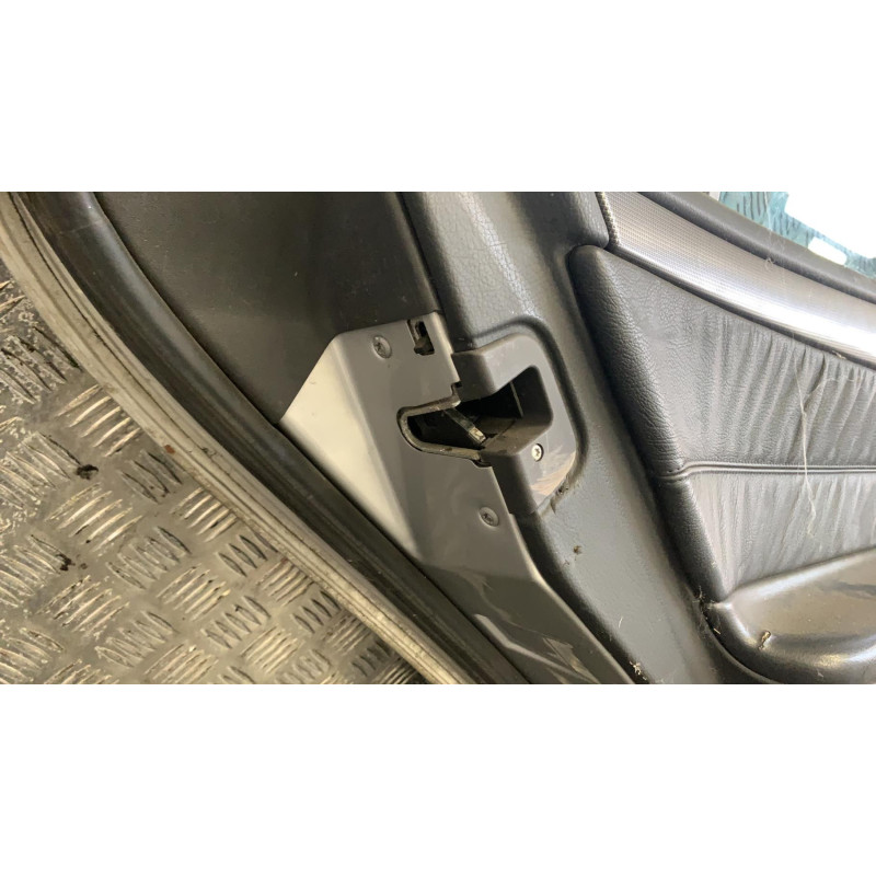 Porte arriere gauche MERCEDES CLASSE C 203 Photo n°3