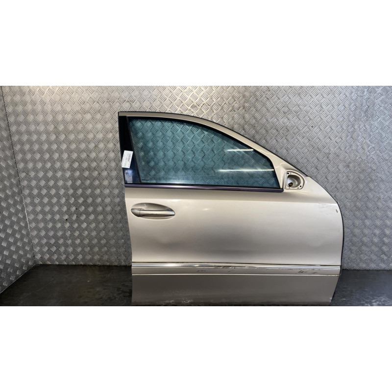 Porte avant droit MERCEDES CLASSE E 211 Photo n°8