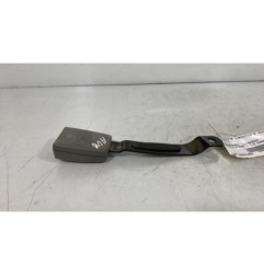 Attache ceinture avant droit VOLKSWAGEN POLO 4 Photo n°1