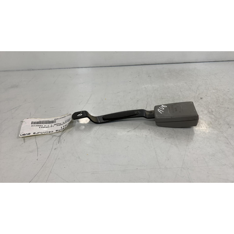 Attache ceinture avant droit VOLKSWAGEN POLO 4 Photo n°3