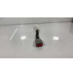 Attache ceinture avant gauche VOLKSWAGEN POLO 4