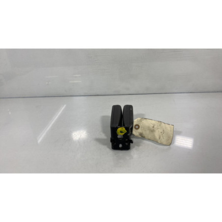 Attache ceinture arriere droit VOLVO S 80 1 Photo n°1