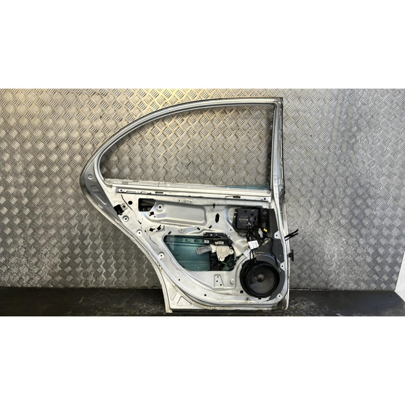 Porte arriere gauche MERCEDES CLASSE E 211 Photo n°1