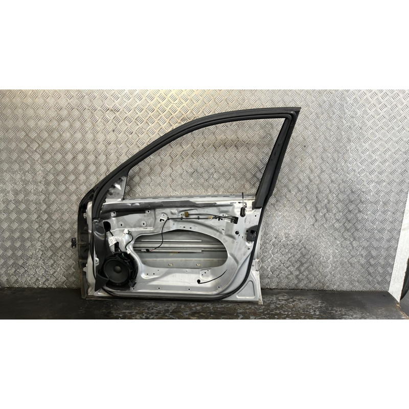 Porte avant droit MERCEDES CLASSE E 211 Photo n°2