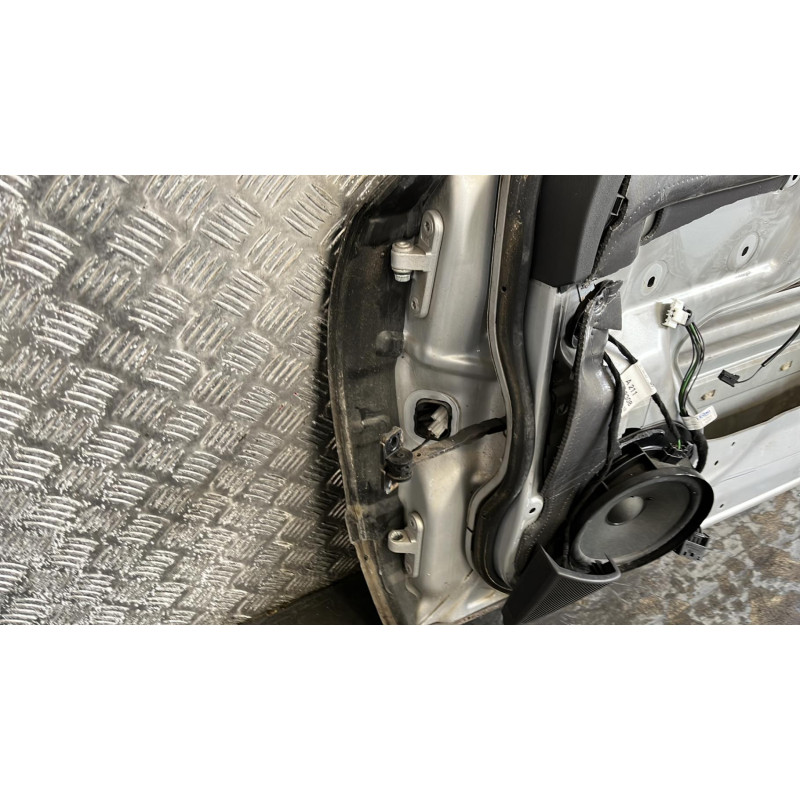 Porte avant droit MERCEDES CLASSE E 211 Photo n°7