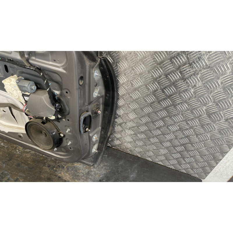 Porte avant gauche RENAULT LAGUNA 3 Photo n°6
