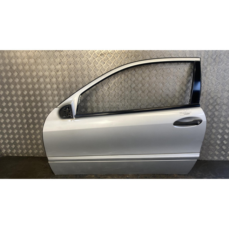 Porte avant gauche MERCEDES CLASSE C 203 COUPE SPORT Photo n°2