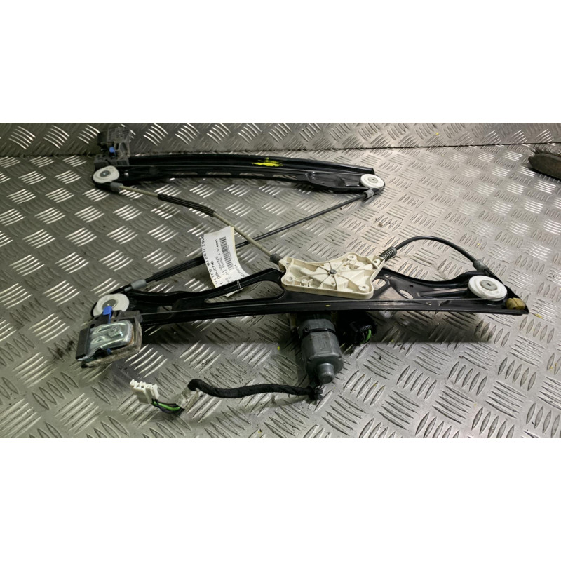 Leve vitre electrique avant gauche MERCEDES CLASSE E 211 Photo n°3