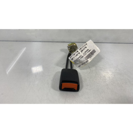 Attache ceinture arriere centrale VOLKSWAGEN GOLF 4