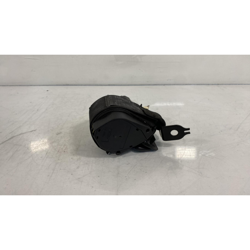 Ceinture arriere droit VOLKSWAGEN GOLF 4 Photo n°1