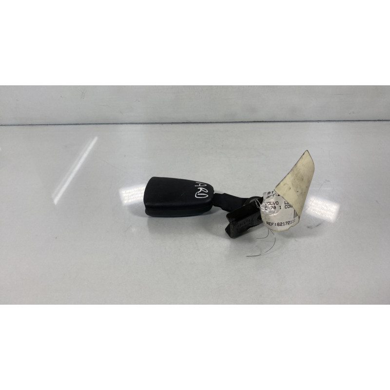 Attache ceinture arriere droit VOLVO C 70 1 Photo n°2
