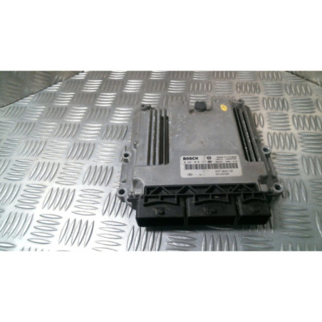 Calculateur moteur RENAULT CLIO 4