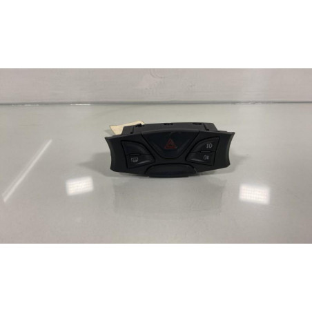 Bouton de warning FORD KA 2