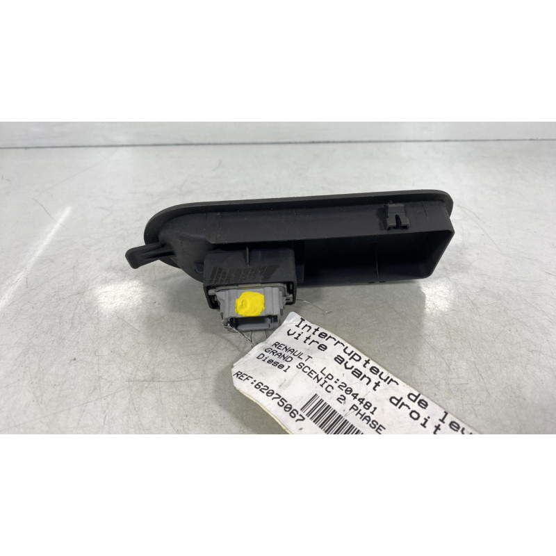Interrupteur de leve vitre avant droit RENAULT GRAND SCENIC 2 Photo n°1