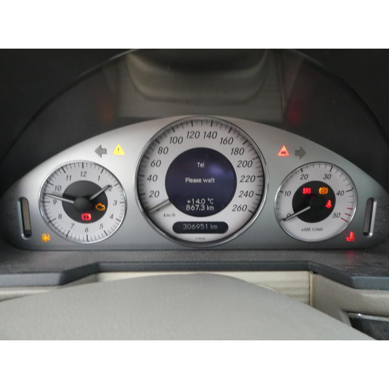 Trappe d'essence MERCEDES CLASSE E 211 Photo n°12