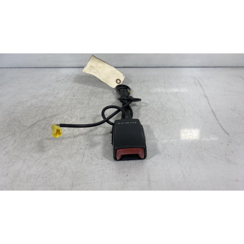 Attache ceinture avant droit MERCEDES CLASSE E 211 Photo n°2