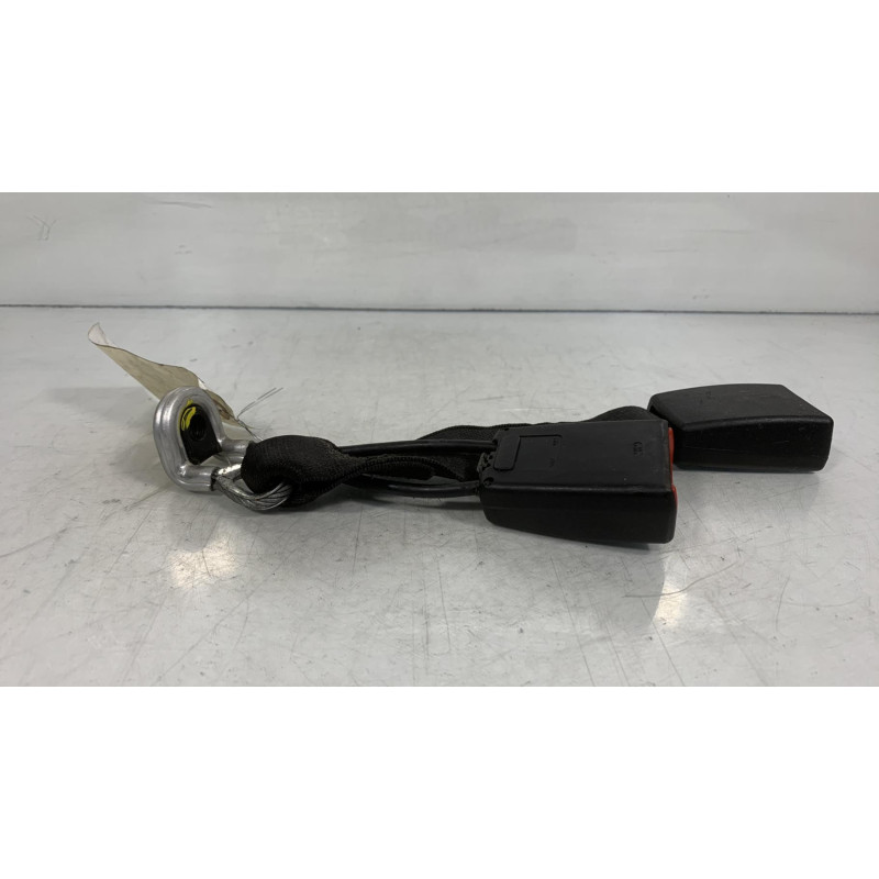 Attache ceinture arriere droit MERCEDES CLASSE E 210 Photo n°1