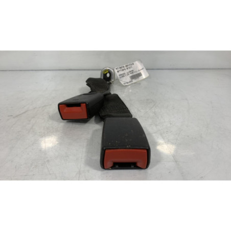 Attache ceinture arriere droit MERCEDES CLASSE E 210
