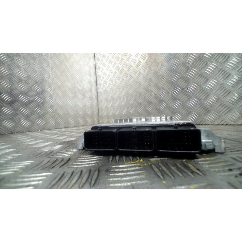 Calculateur moteur CITROEN C6 Photo n°3