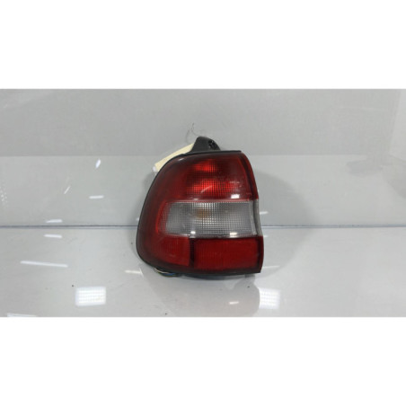 Feu arriere principal gauche (feux) SUZUKI BALENO 1