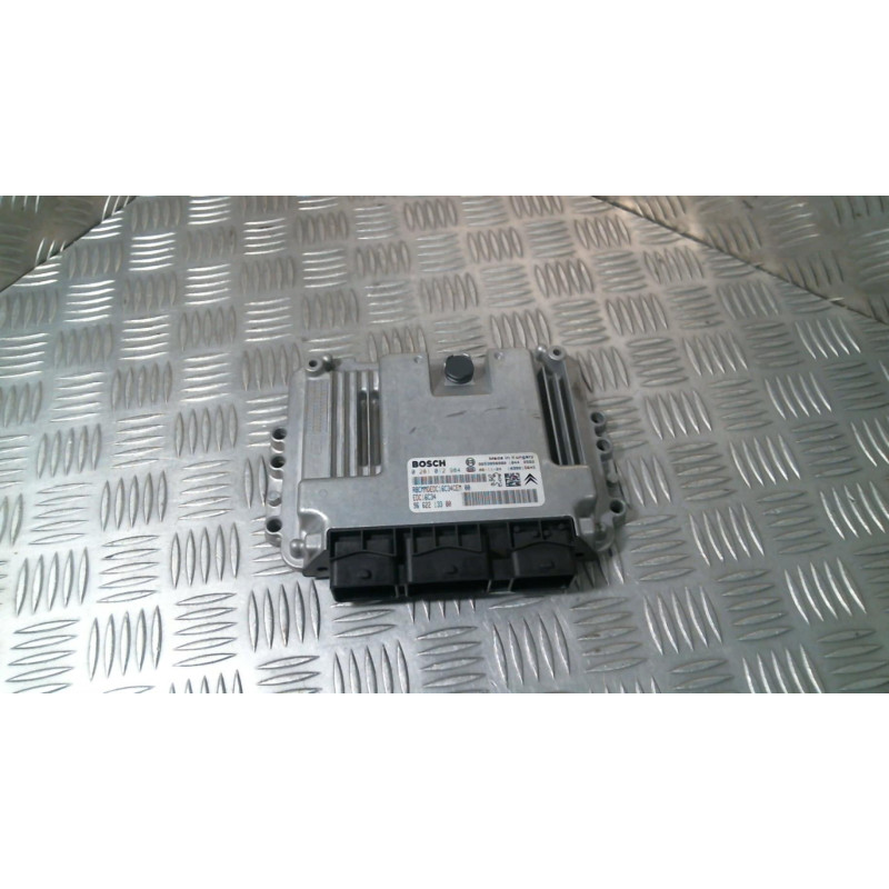 Calculateur moteur PEUGEOT 407 Photo n°1