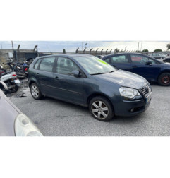 Compresseur clim VOLKSWAGEN POLO 4