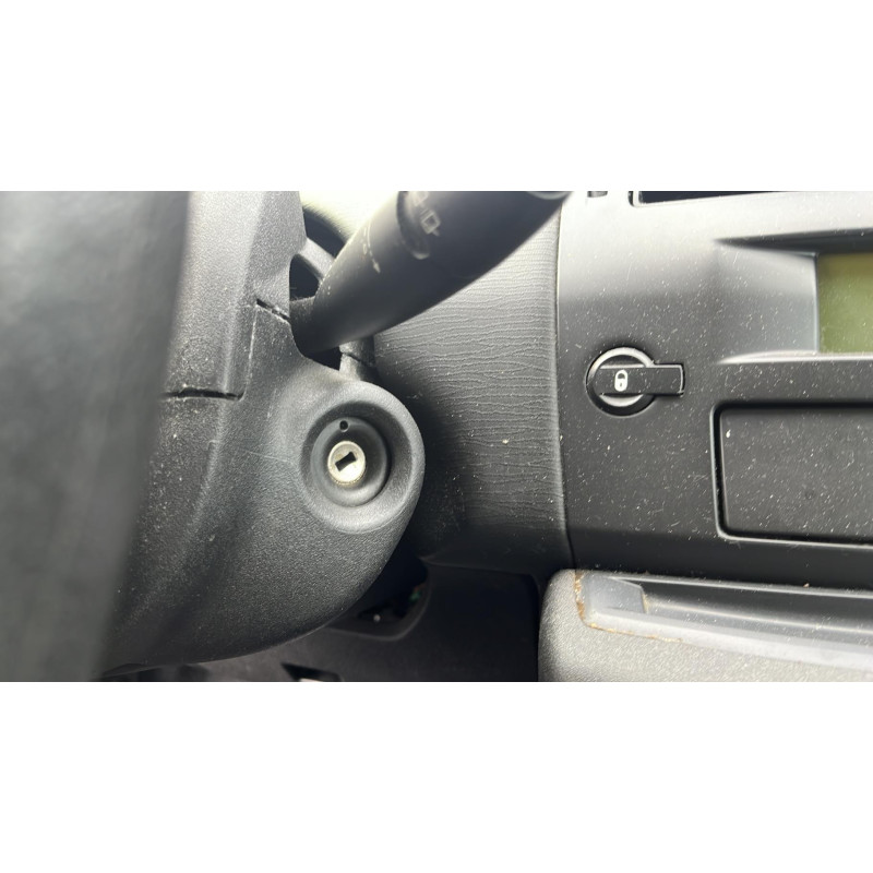 Pretensionneur de ceinture avant droit CITROEN C4 1 Photo n°9