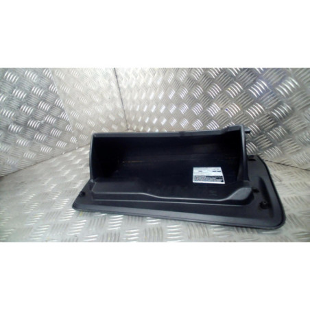 Boite a gants TOYOTA YARIS 3