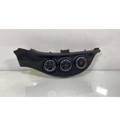 Commande chauffage TOYOTA YARIS 3 Photo n°1