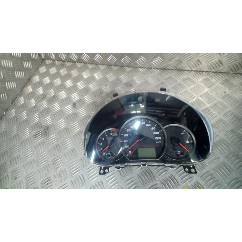 Compteur TOYOTA YARIS 3 Photo n°1