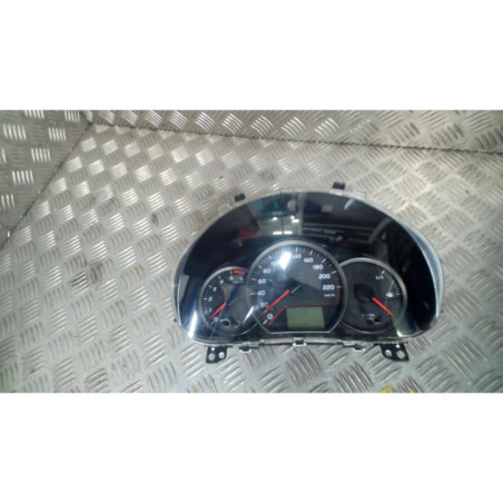 Compteur TOYOTA YARIS 3 Photo n°1