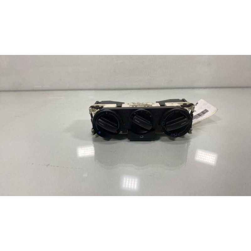 Commande chauffage VOLKSWAGEN FOX Photo n°3