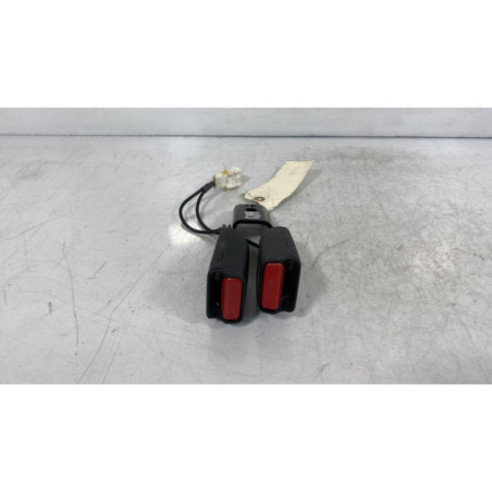 Attache ceinture arriere droit CITROEN DS4 Photo n°1