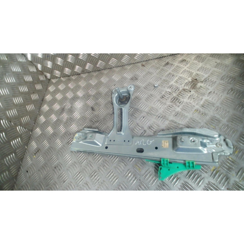 Leve vitre mecanique arriere gauche OPEL ASTRA J Photo n°2