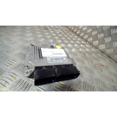 Calculateur moteur OPEL ASTRA J