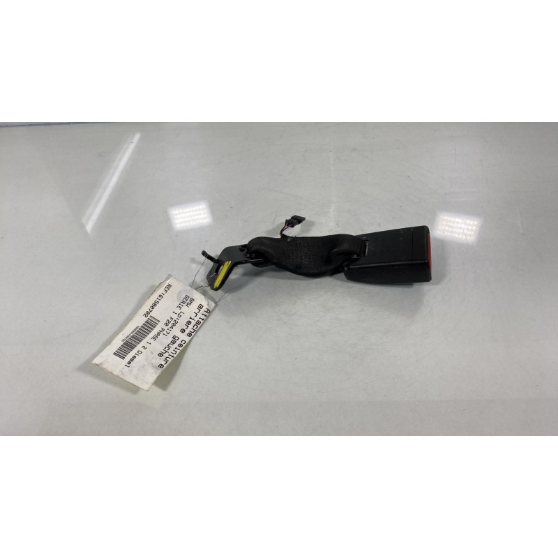 Attache ceinture arriere gauche BMW SERIE 1 F20 Photo n°2