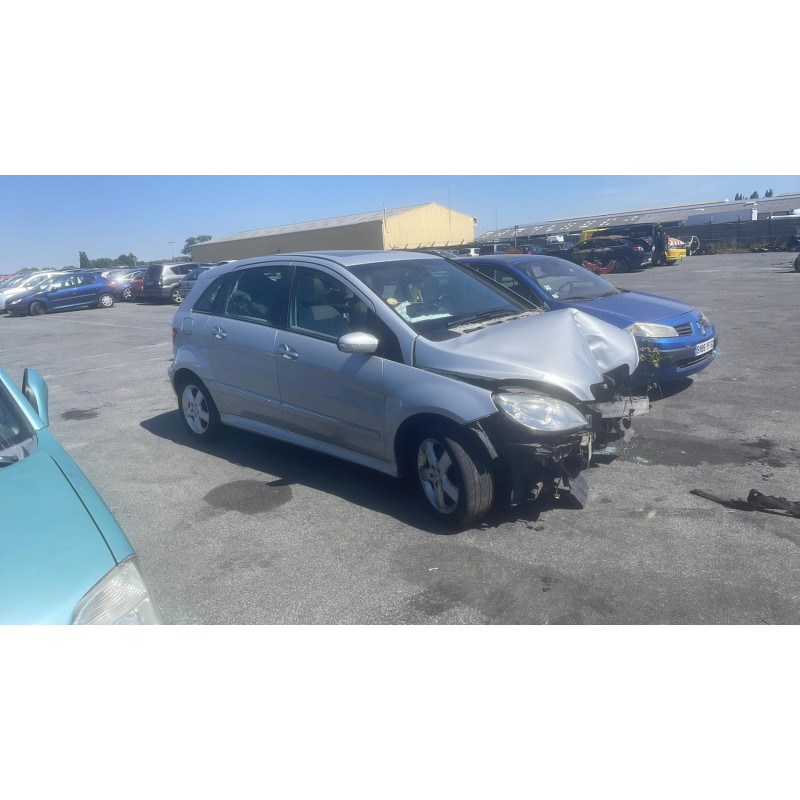 Feu arriere secondaire droit (feux) MERCEDES CLASSE B 245 Photo n°8