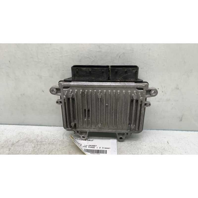 Calculateur moteur MERCEDES CLASSE B 245 Photo n°2