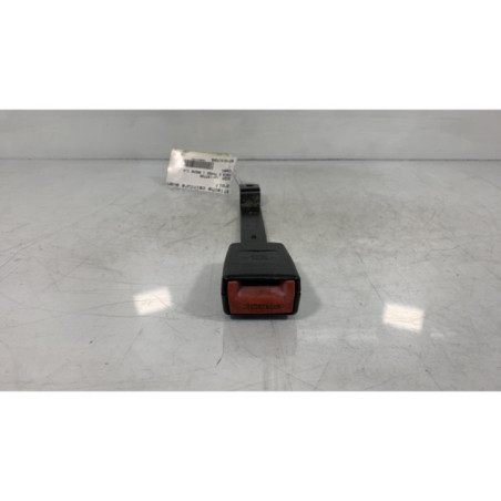 Attache ceinture avant droit SKODA FABIA 2 Photo n°1
