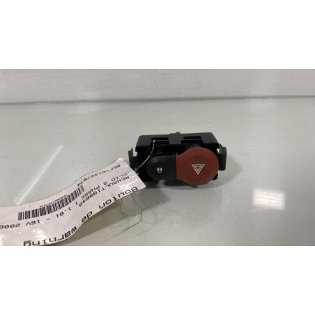 Bouton de warning RENAULT CLIO 3