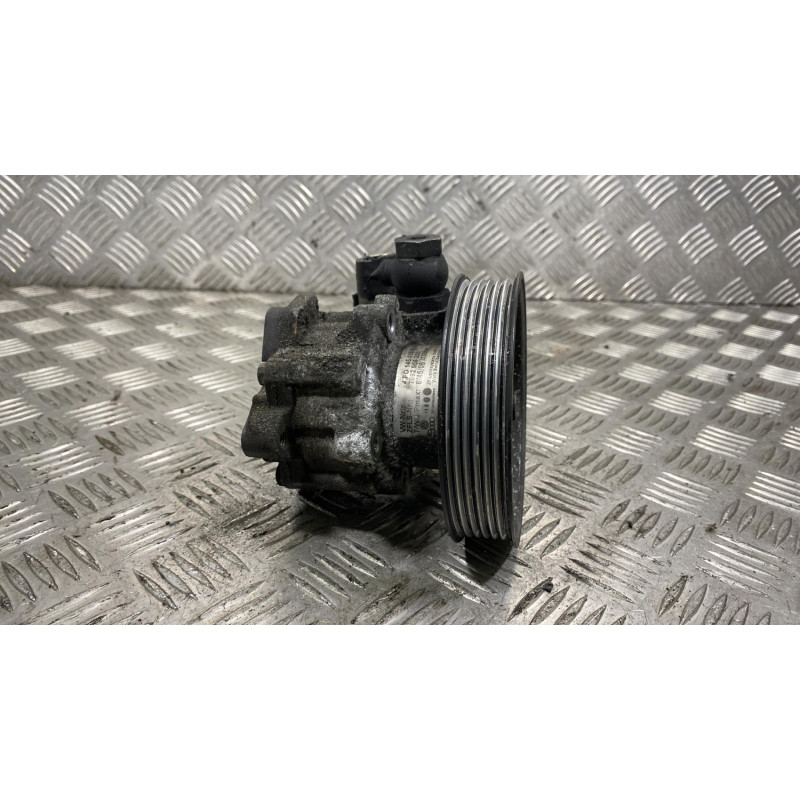 Pompe de direction AUDI A6 3 Photo n°1