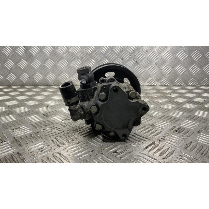 Pompe de direction AUDI A6 3 Photo n°5