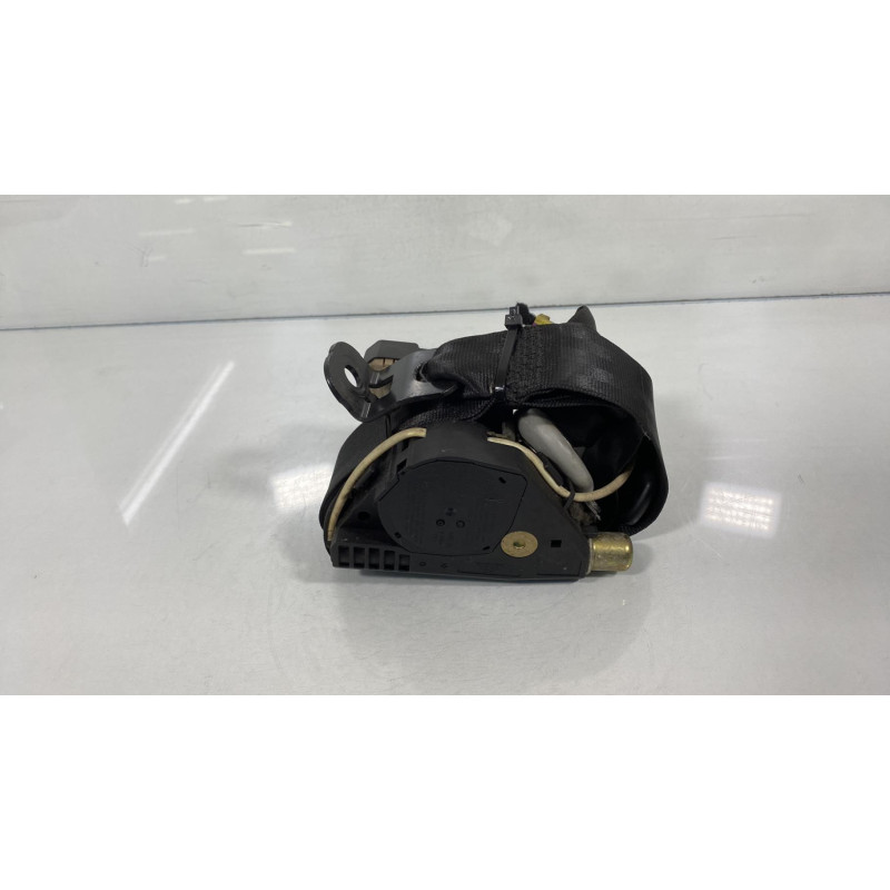 Pretensionneur de ceinture avant droit VOLKSWAGEN GOLF 4 Photo n°1